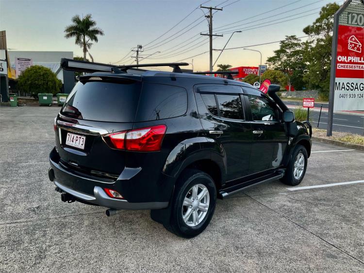 black isuzu mux 5.jpg